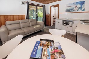 TV - BIG4 Strahan Holiday Retreat (Strahan)