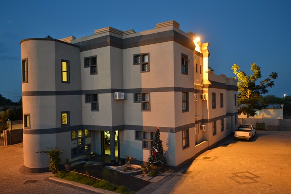 Exterior - Sunbeam Hotel (Gaborone)
