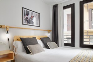 Zimmersafe, Verdunkelungsvorhänge, schallisolierte Zimmer