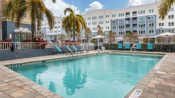 Outdoor pool, pool umbrellas, sun loungers