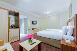 Minibar, in-room safe, desk, free WiFi - Palestine Hotel Makkah (Makkah)