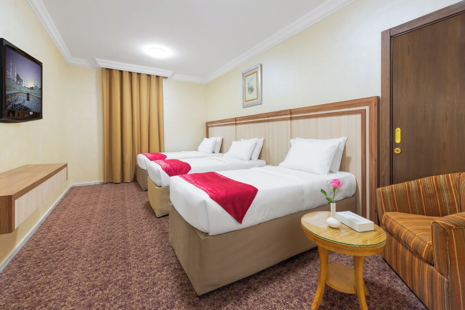 Minibar, in-room safe, desk, free WiFi