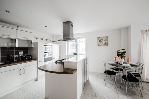 Orange Apartments-Kepplestone