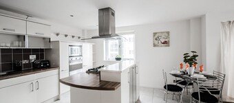 Orange Apartments-Kepplestone