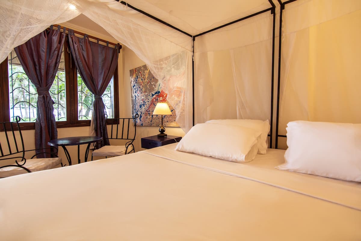 1 bedroom, in-room safe, individually decorated, individually furnished