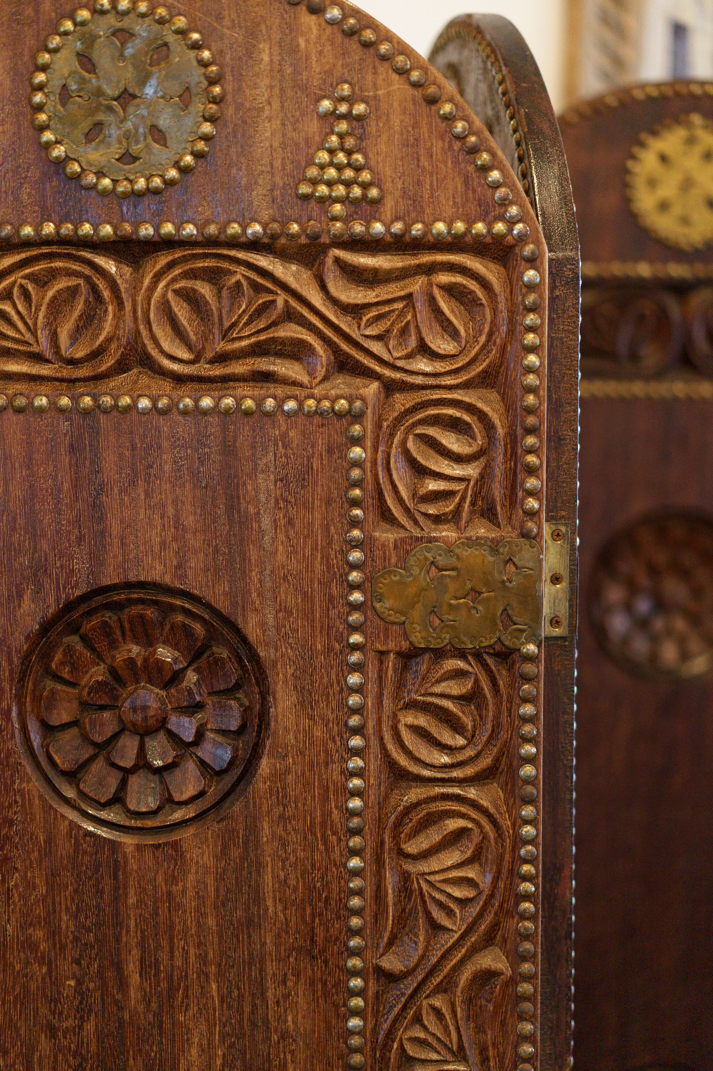 body treatments, deep-tissue massages, massages on the beach, body wraps