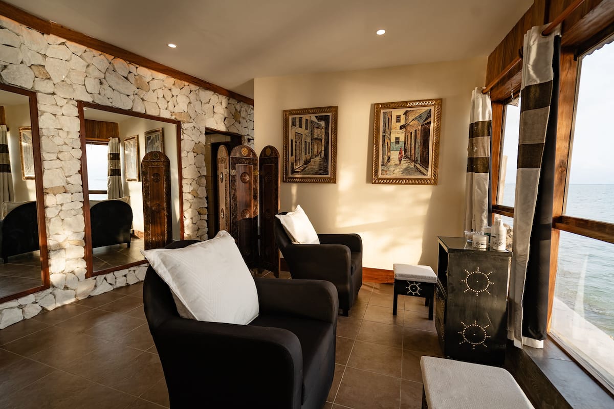 body treatments, deep-tissue massages, massages on the beach, body wraps