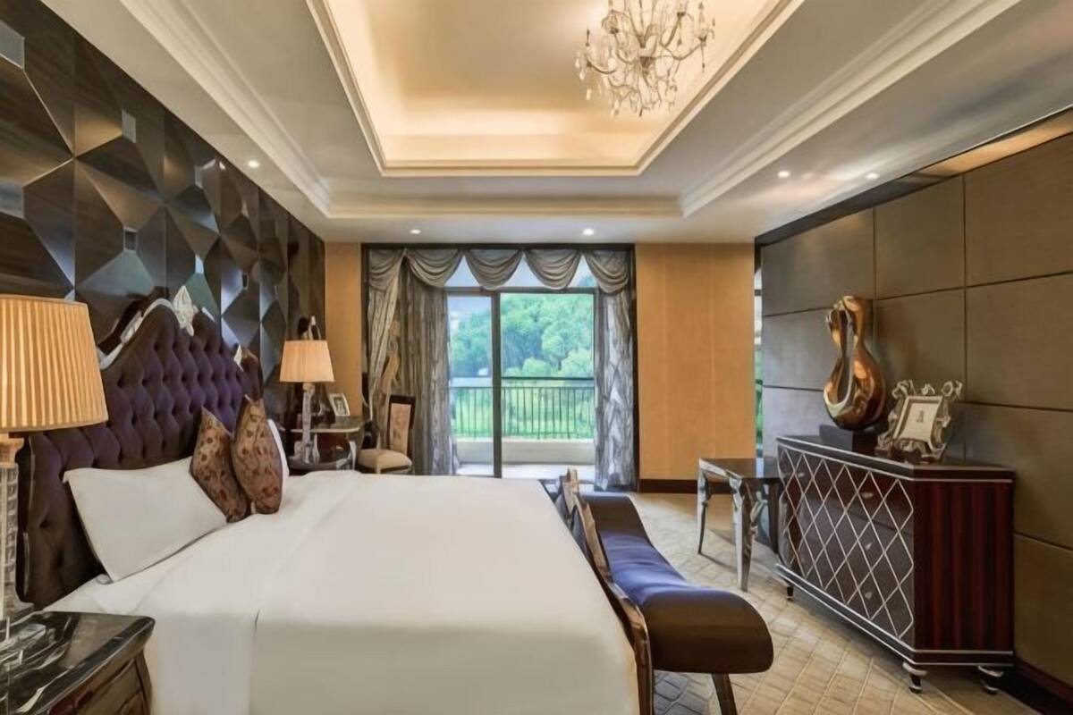 Minibar, két bảo mật tại phòng, bàn, phòng cách âm