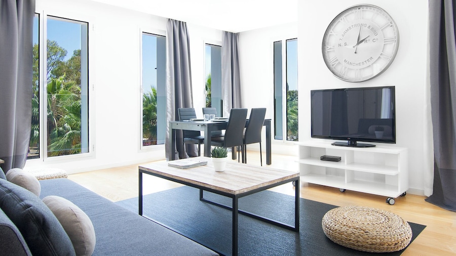 Durlet Beach Apartments