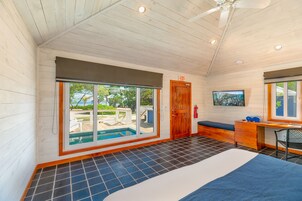 Deluxe Villa, Beach View | Premium bedding, in-room safe, iron/ironing board, free WiFi