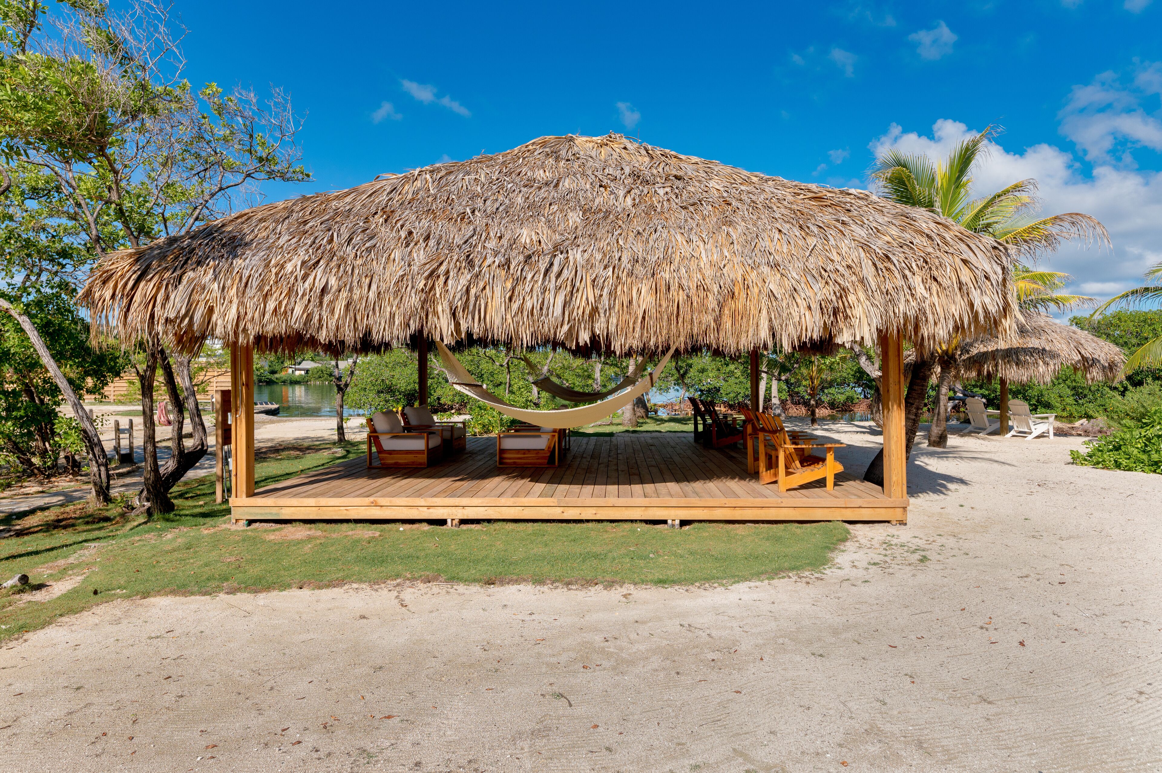 private beach, sun-loungers, beach towels, scuba diving