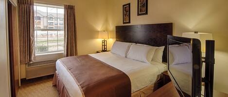 Een strijkplank/strijkijzer, gratis wifi, beddengoed