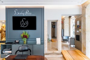 Reception - Lisboa Prata Boutique Hotel (Lisbon)
