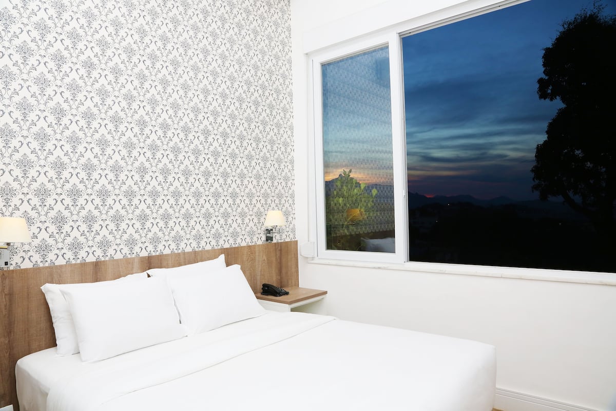 Blackout drapes, iron/ironing board, free WiFi
