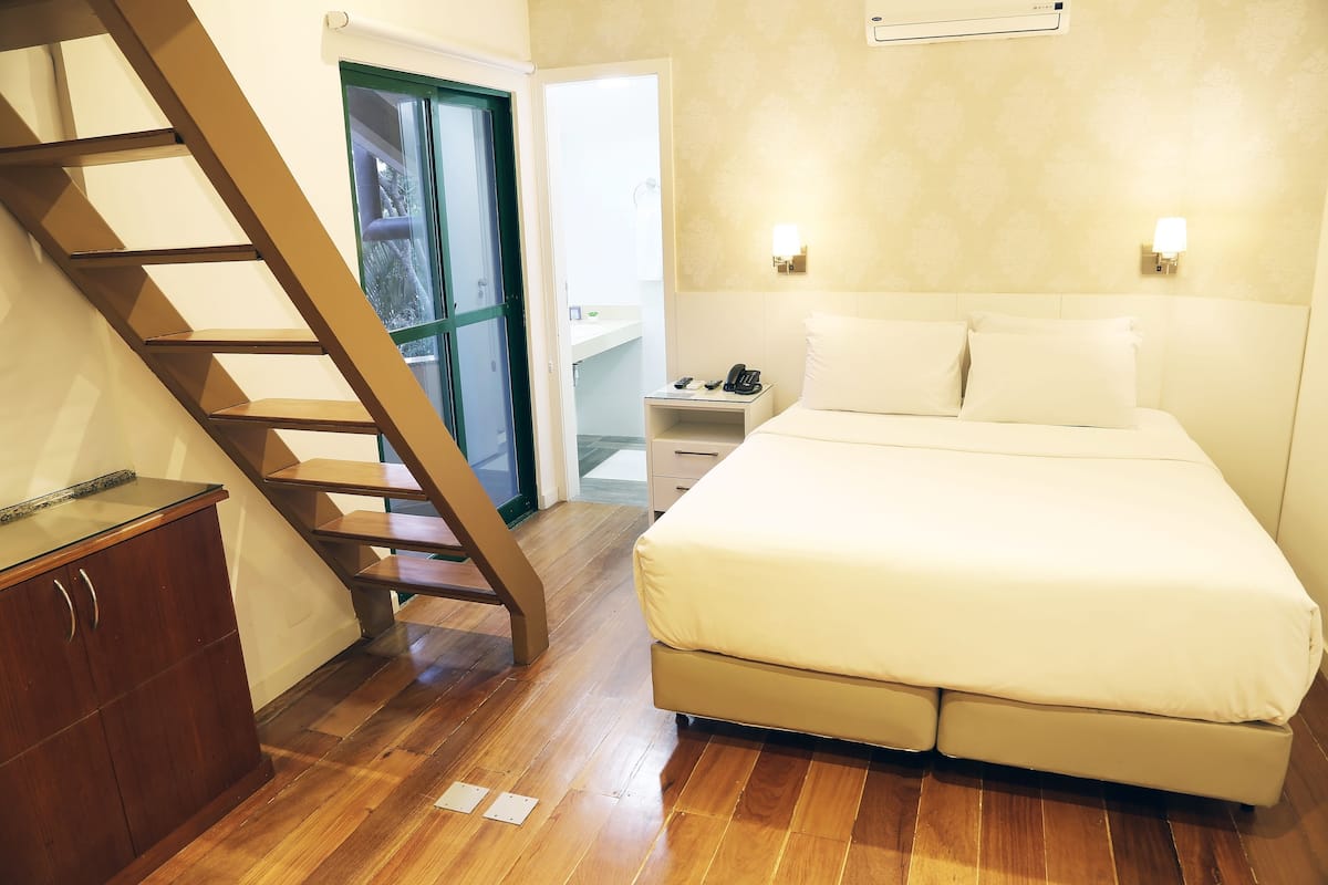 Blackout drapes, iron/ironing board, free WiFi