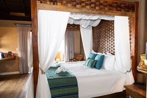 Suite | 1 bedroom, minibar, in-room safe, individually decorated - Hospedaria Refúgio das Galés (Bombinhas)