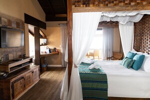 Suite | 1 bedroom, minibar, in-room safe, individually decorated