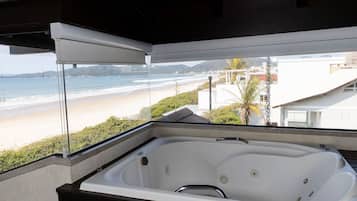 جناح | المنشأة من الداخل