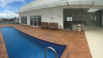 Kolam renang outdoor