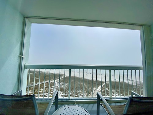 Island House Hotel Orange Beach - a DoubleTree by Hilton