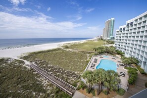 2 outdoor pools, a heated pool, open 8:00 AM to 10:00 PM, pool umbrellas
