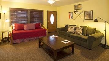 Svit - 2 sovrum | Vardagsrum | Platt-tv