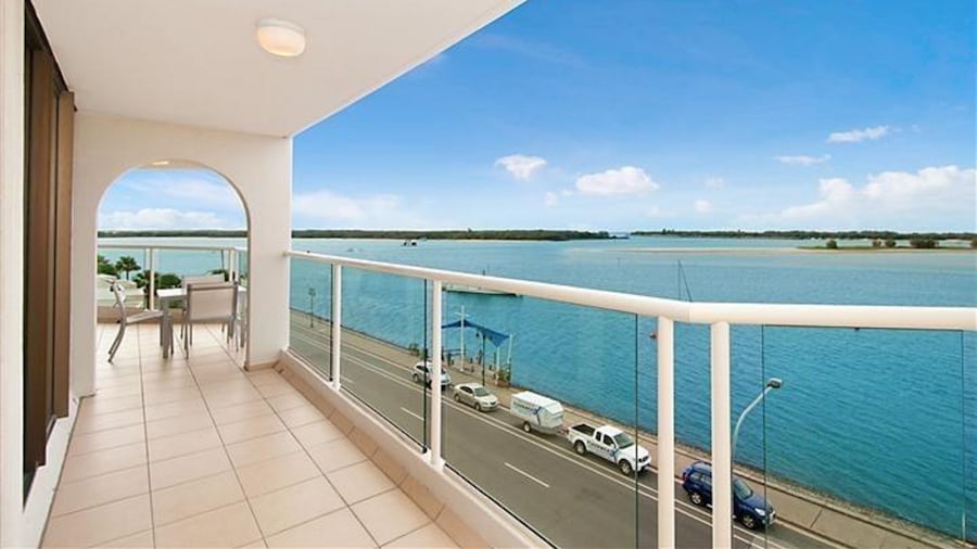 Beaconlea Tower Apartments