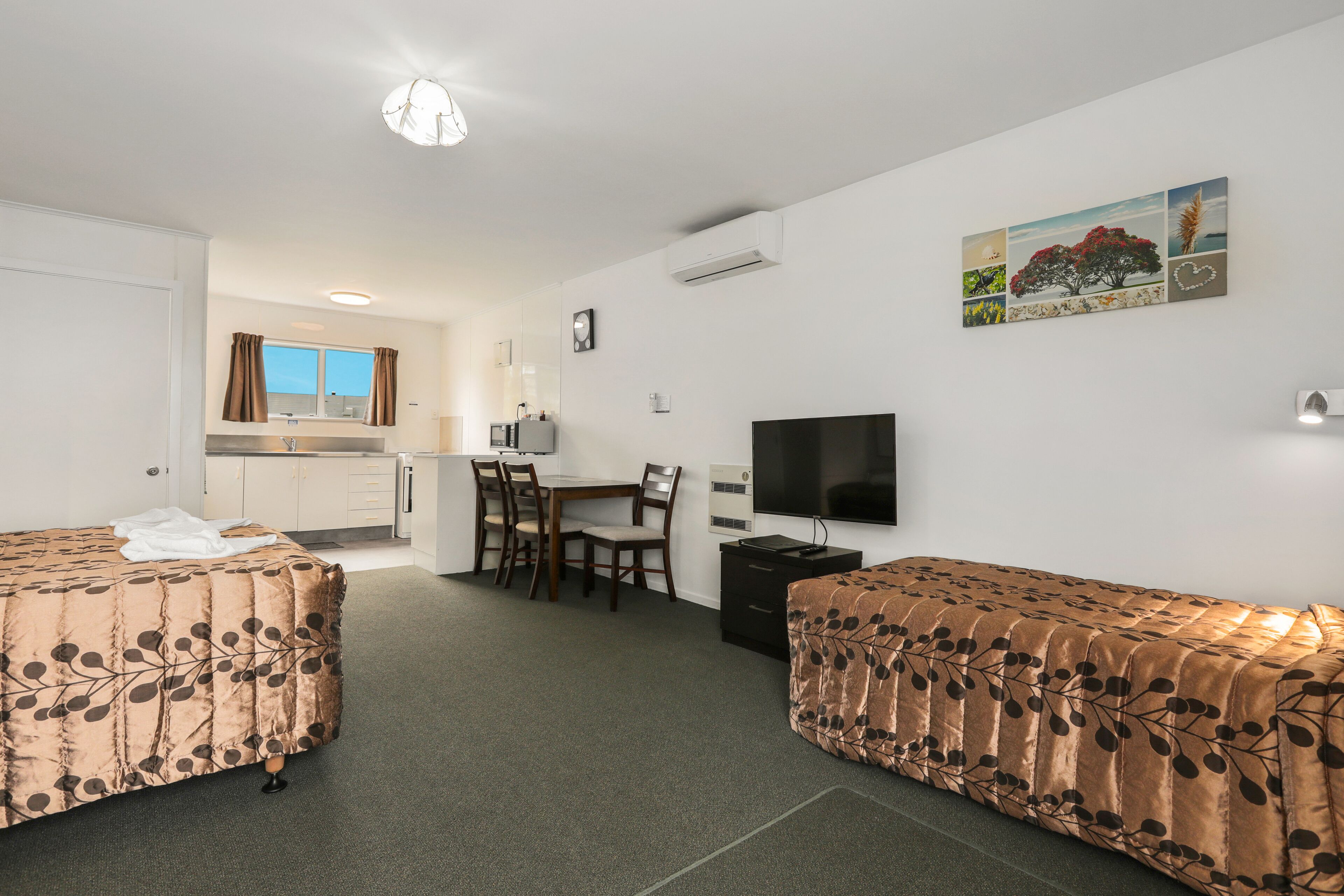 Photo - Arcadia Motel