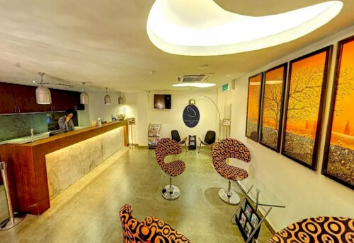 Hotel O Crossroads Hotel