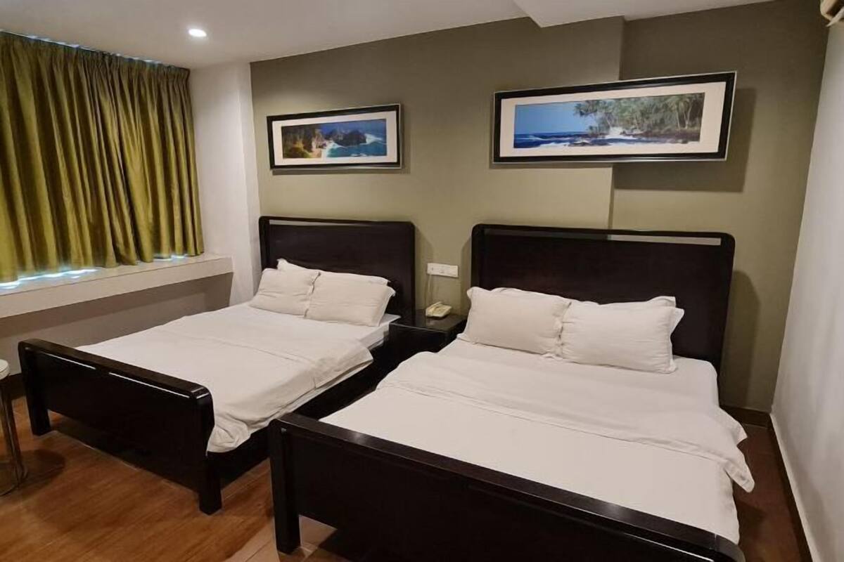 1 bedroom, in-room safe, laptop workspace, blackout drapes