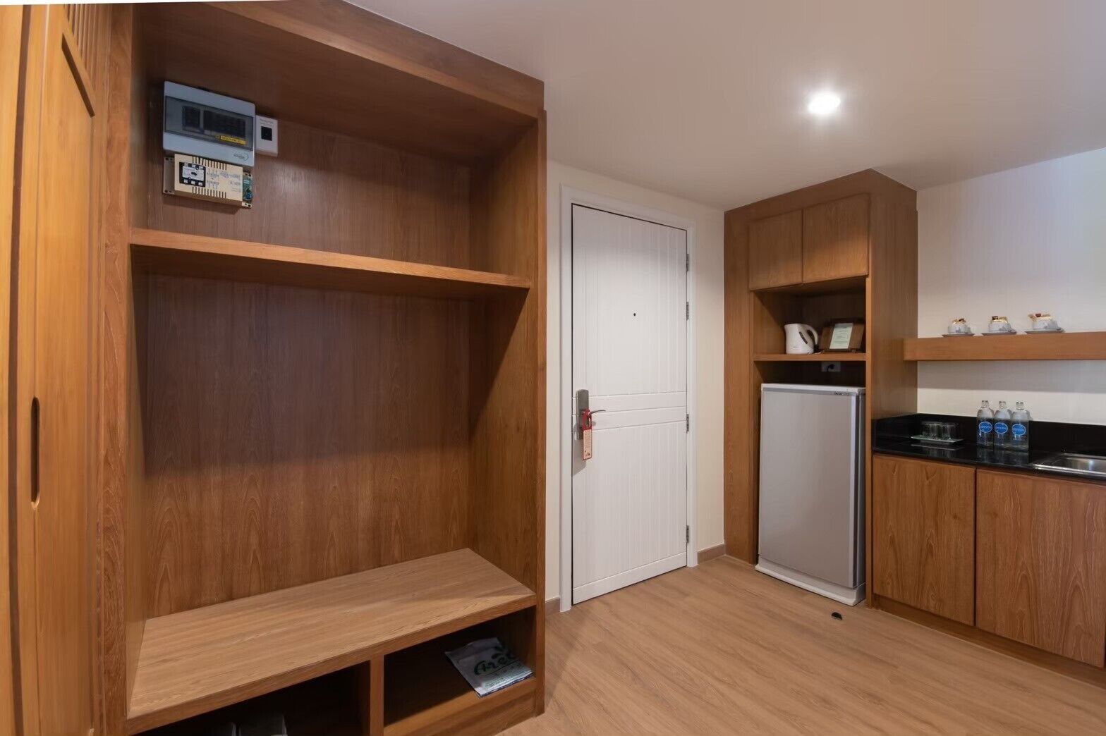 luxury room | 1 bedroom, minibar, in-room safe, blackout curtains