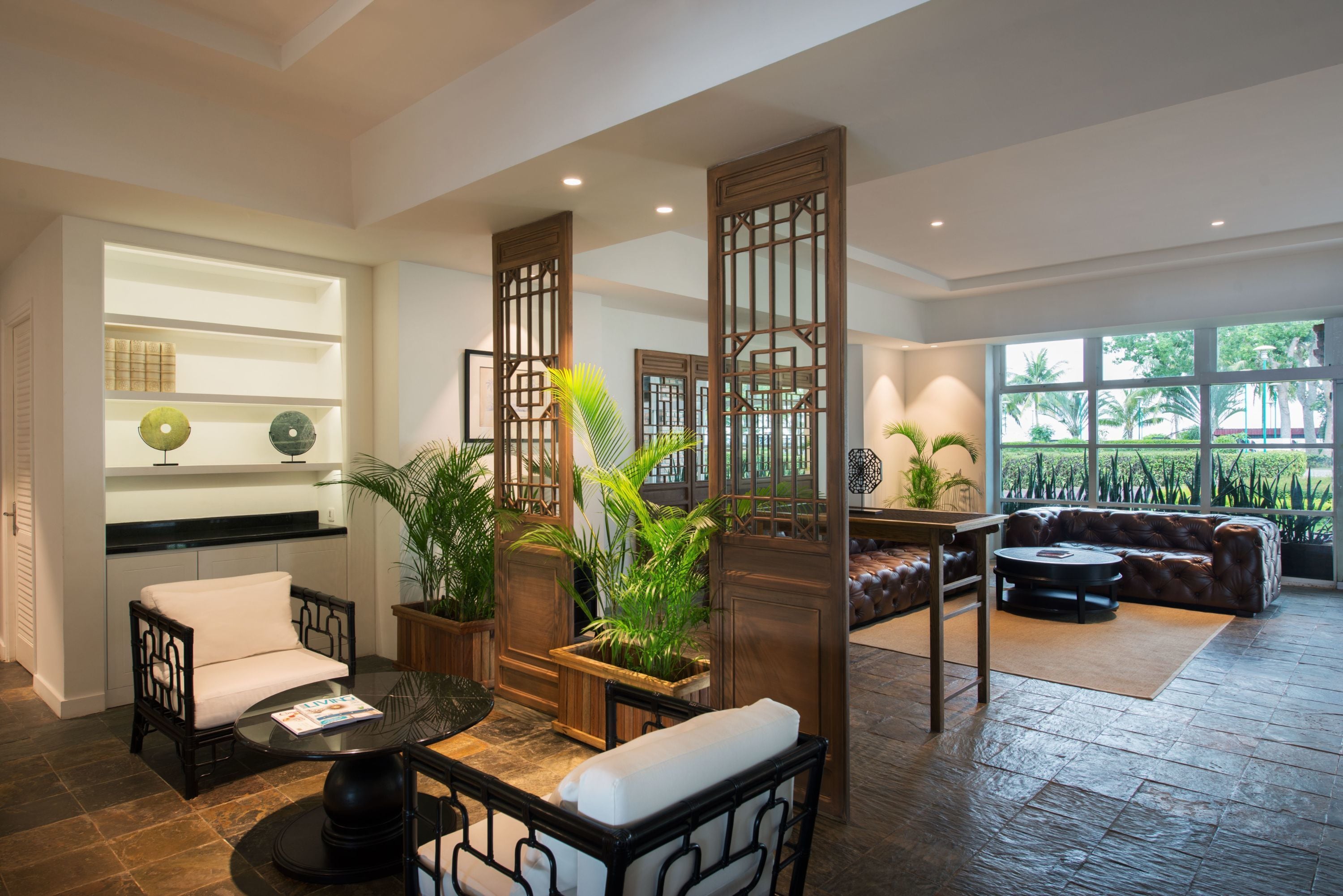 wine bar, garden views, open daily