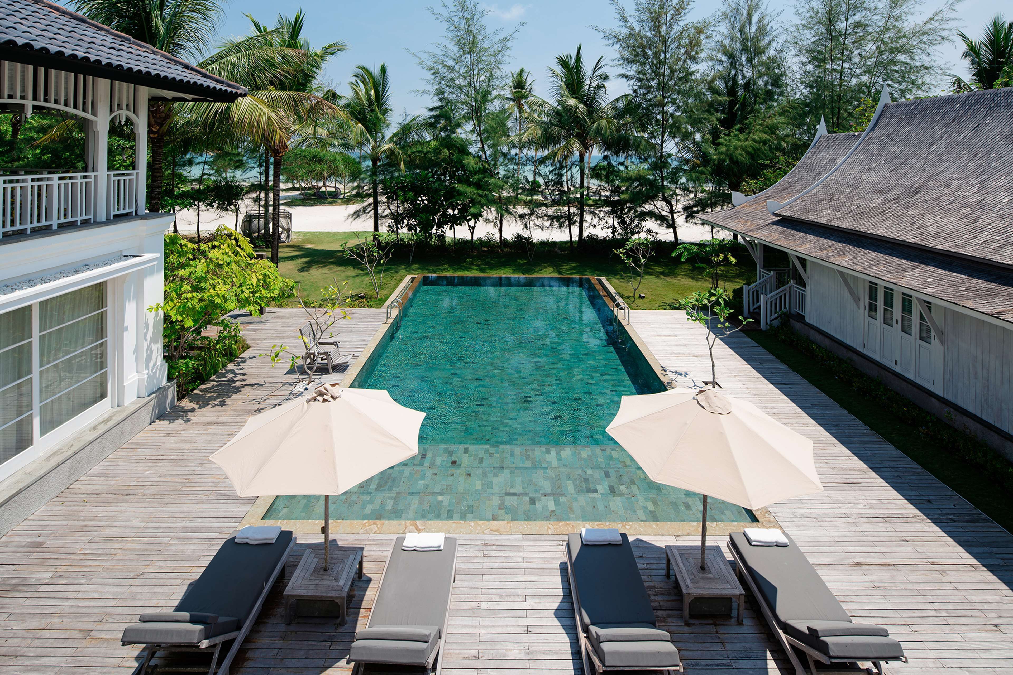 Villa, 4 Bedrooms | Egyptian cotton sheets, premium bedding, pillowtop beds, minibar