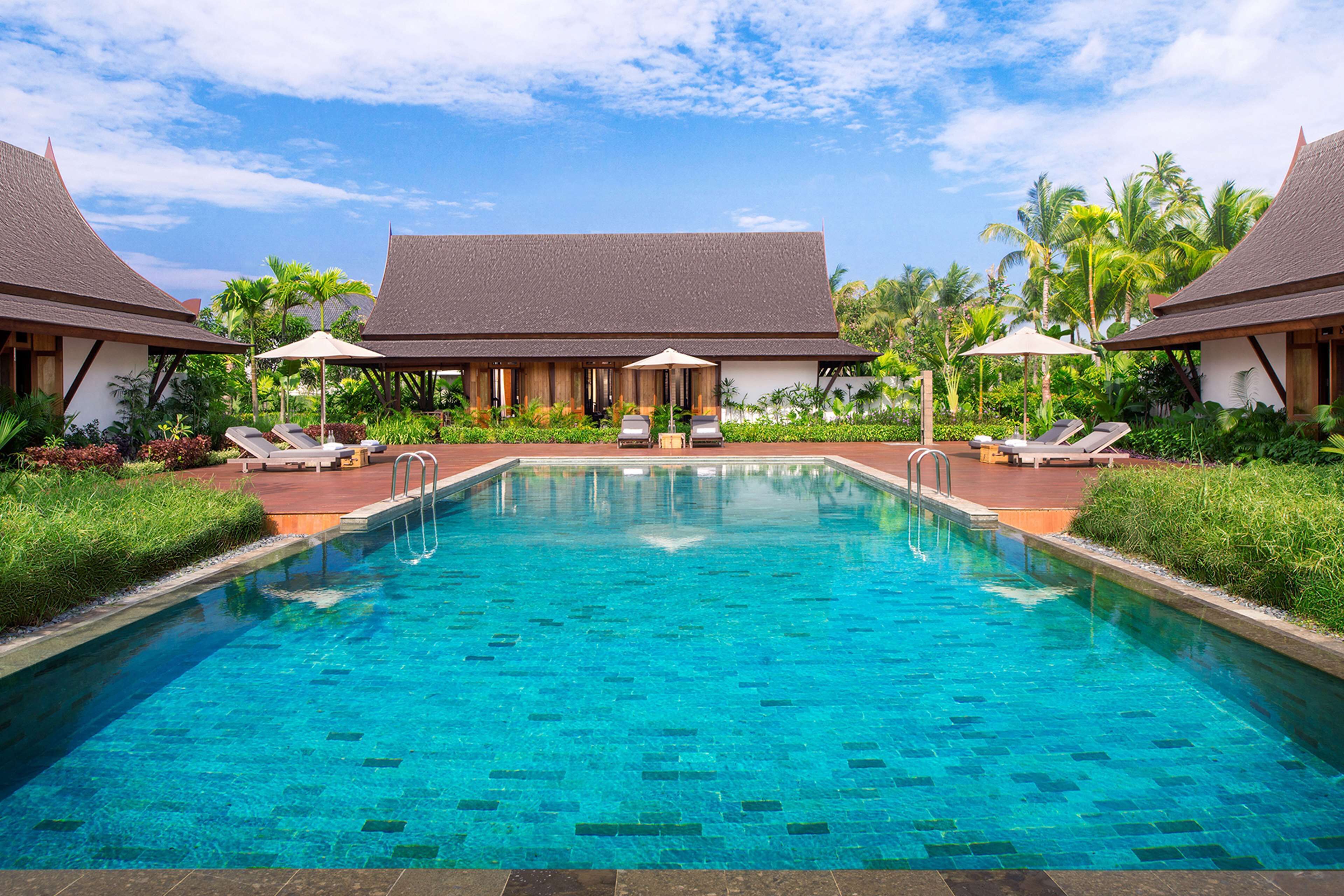 Perhehuvila (Leelawadee with private pool) | Egyptinpuuvillaiset lakanat, ylelliset vuodevaatteet