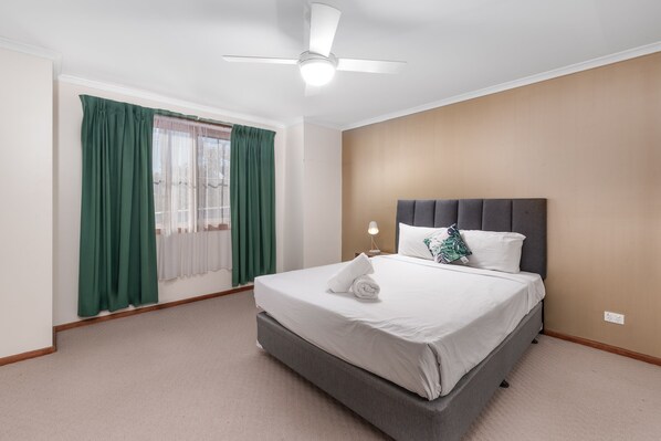 Two Bedroom Apartment | In-room safe, soundproofing, iron/ironing board, free WiFi