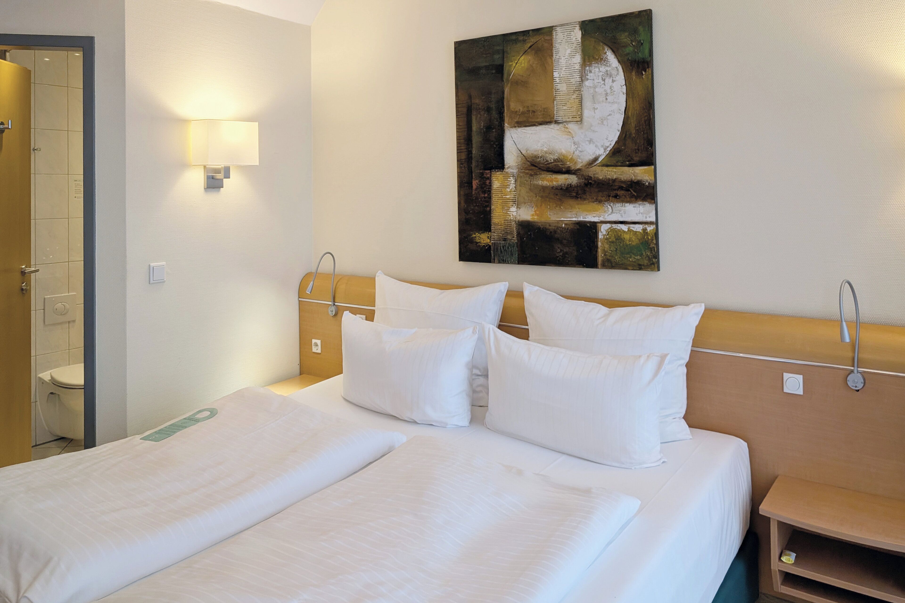 In-room safe, desk, soundproofing, iron/ironing board