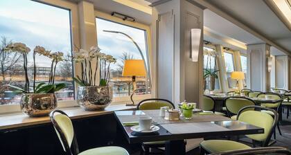 Garner Hotel Hamburg Wandsbek Marktplatz by IHG