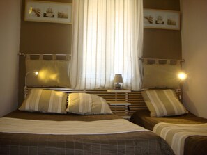 Schallisolierte Zimmer, Bügeleisen/Bügelbrett, kostenloses WLAN