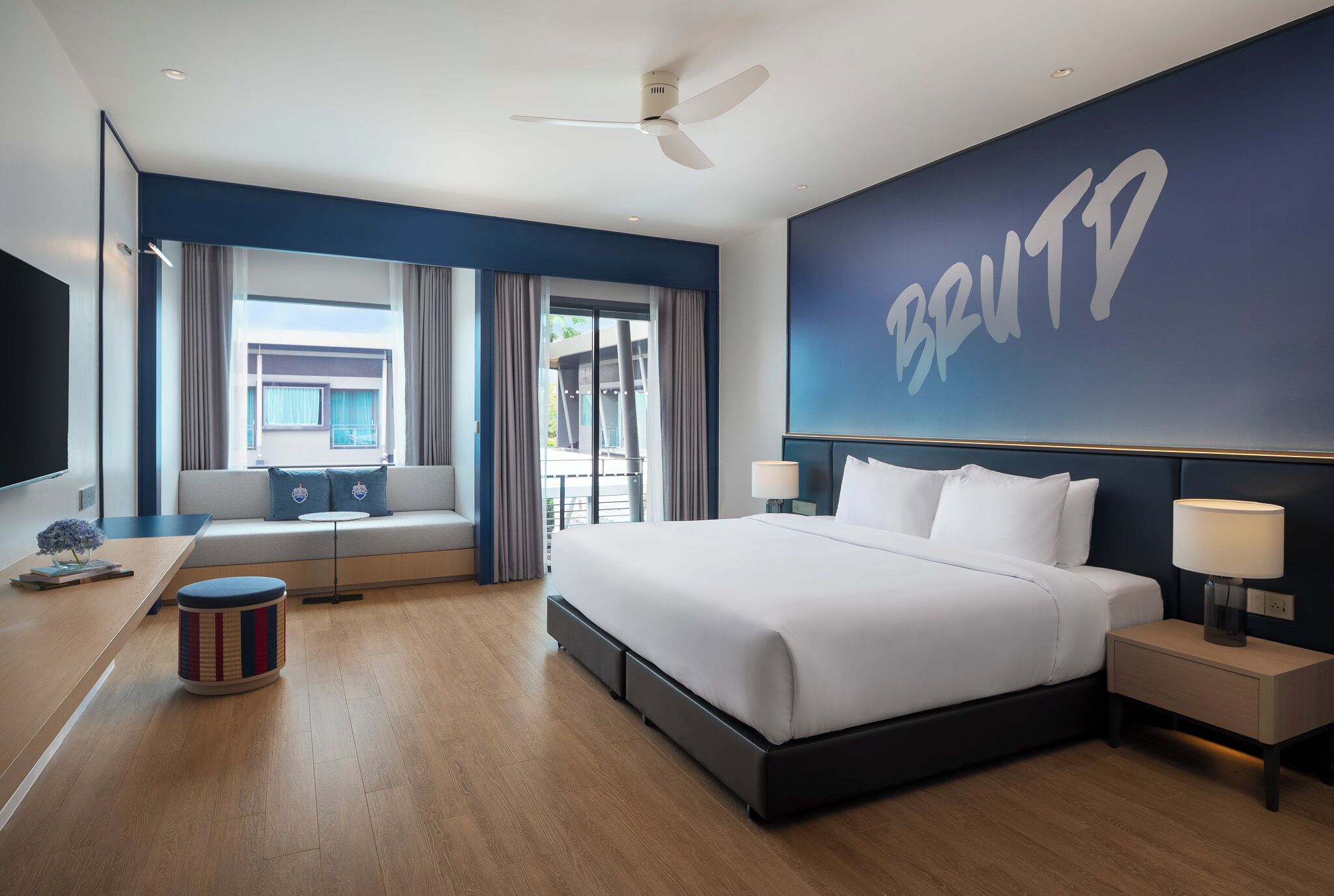 Deluxe Room, 1 King Bed (Grand)