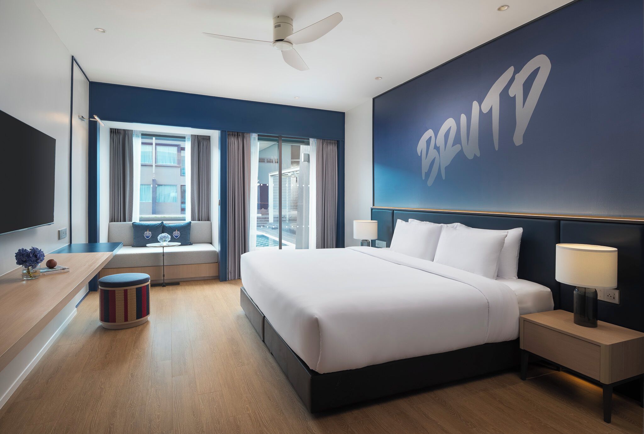 Deluxe Room, 1 King Bed, Terrace (Pool)