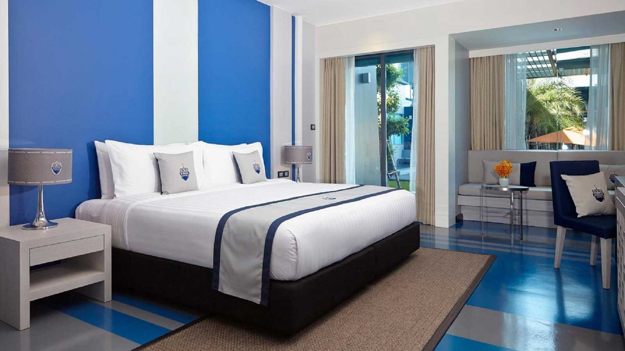 Minibar, in-room safe, desk, blackout curtains