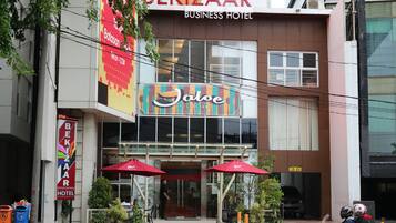 A Bekkaar Business Hotel with a Jaffe Restaurant on the ground floor.
