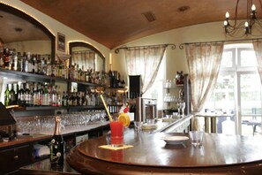 Gastro-pub
