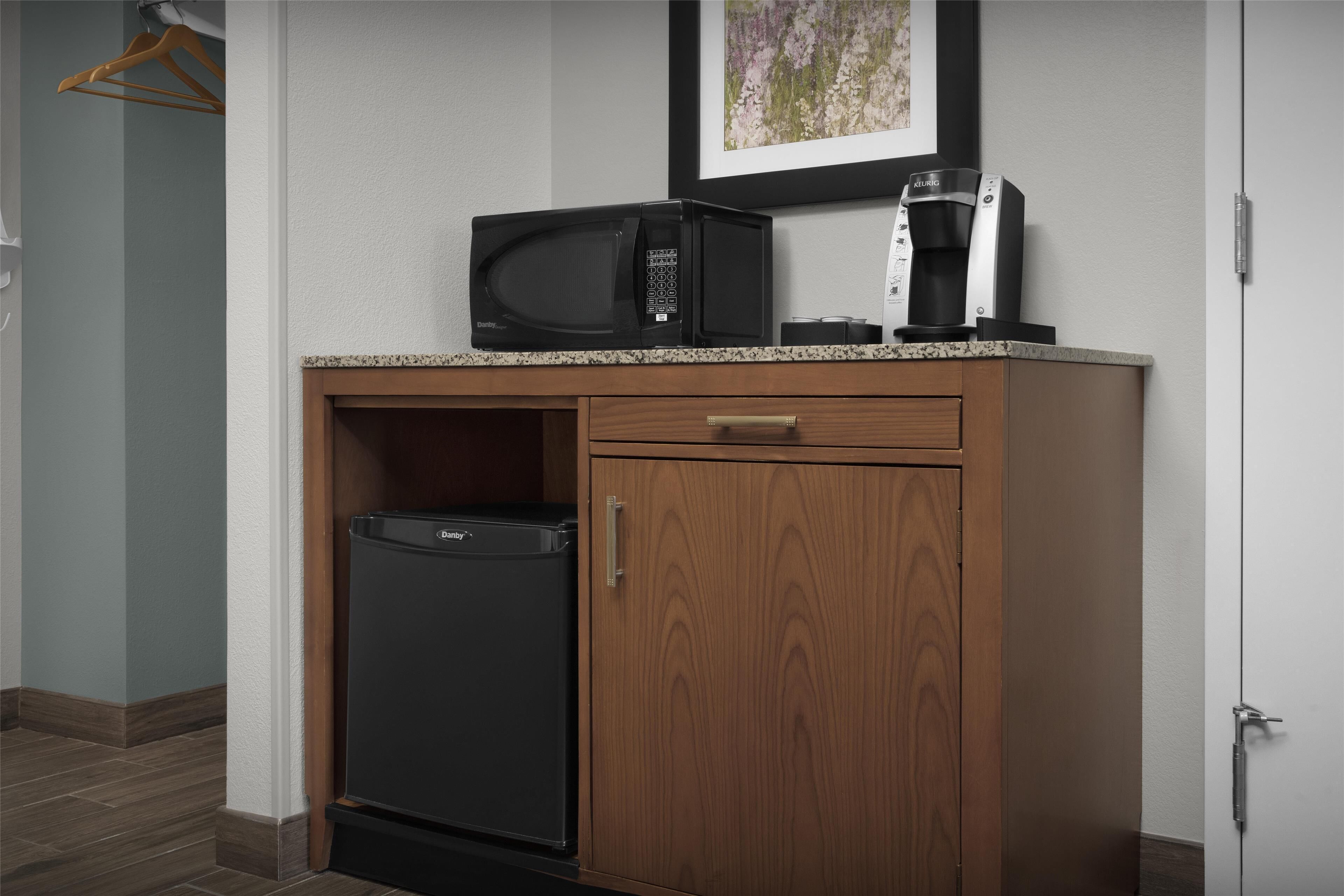 1 bedroom, egyptian cotton sheets, premium bedding, down duvets