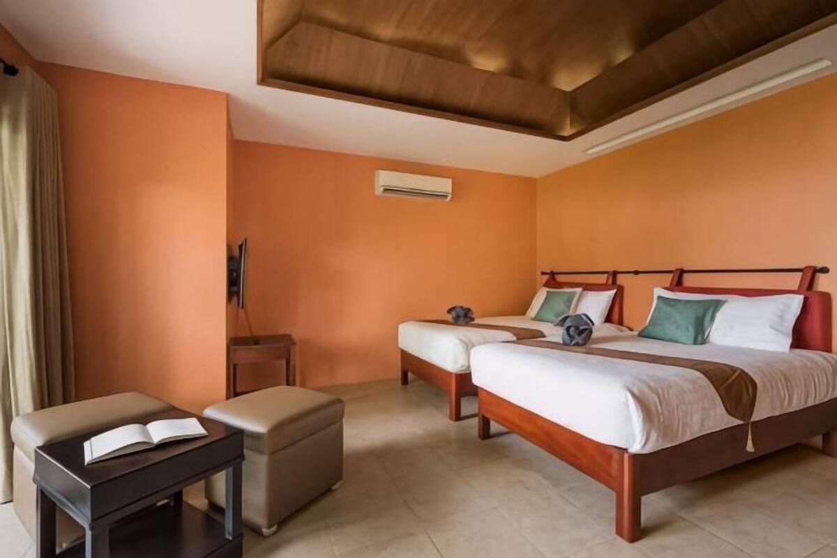 Desk, blackout drapes, WiFi (free), bed sheets