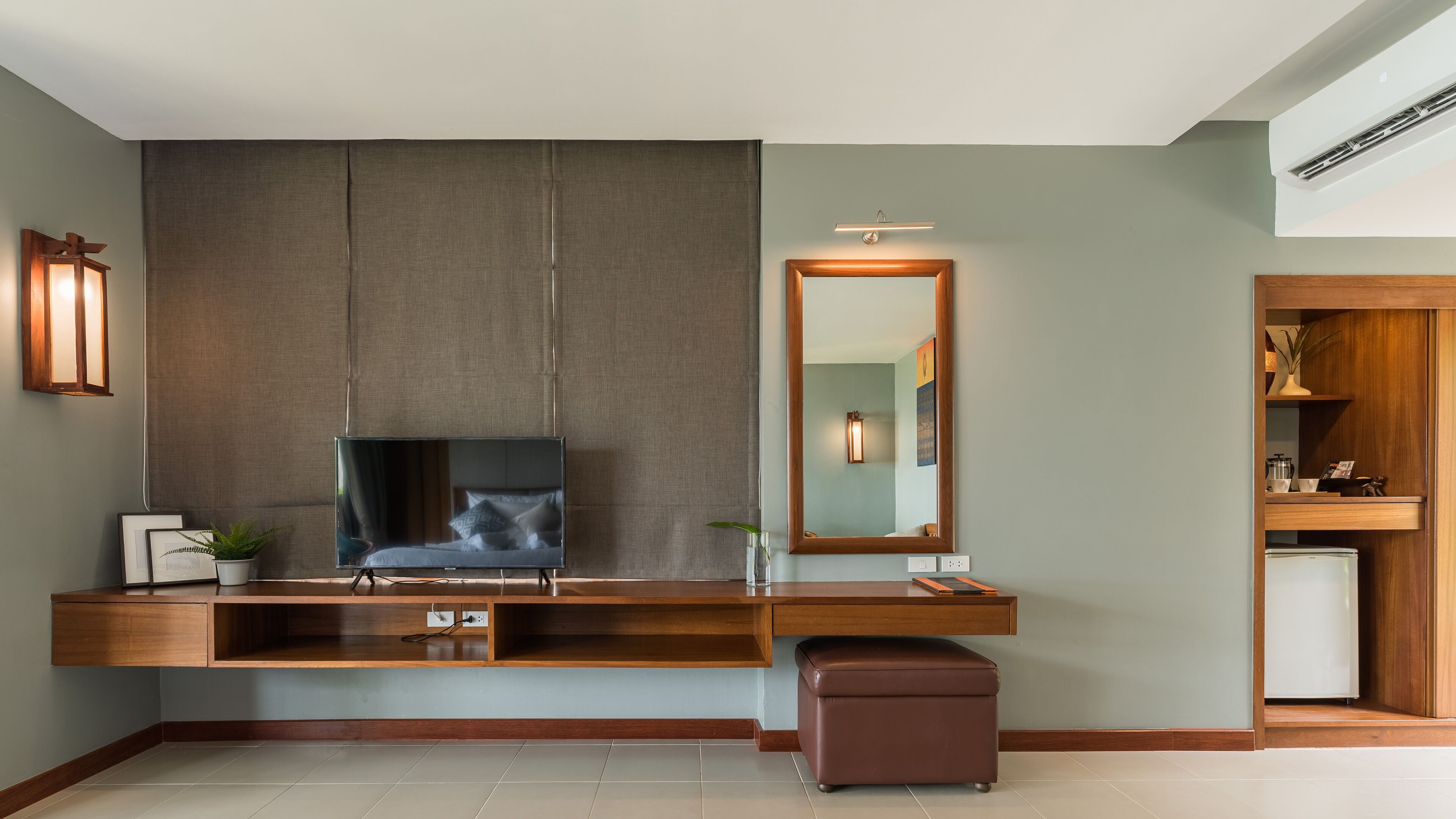 beachfront villa | living area | tv, dvd player, books