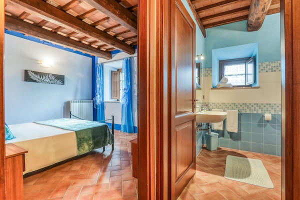 Apartamento, 1 quarto | Banheiro | Chuveiro, bidê, toalhas de banho