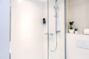 Double Room, Courtyard View | Bathroom shower