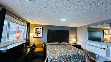 Habitación | Ropa de cama de alta calidad, tabla de planchar con plancha, wifi gratis