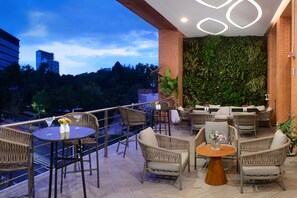 供应早餐、午餐和晚餐,墨西哥菜